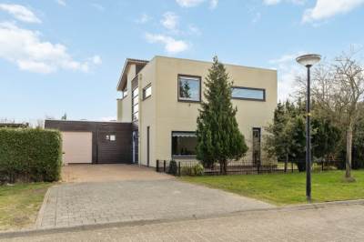 Woning Oranjegeelstraat 14 Almere