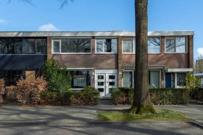 Woning Professor Gimbrèrelaan 157 Tilburg