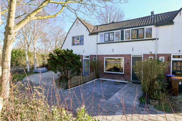 Woning Stationsweg 67 Breukelen