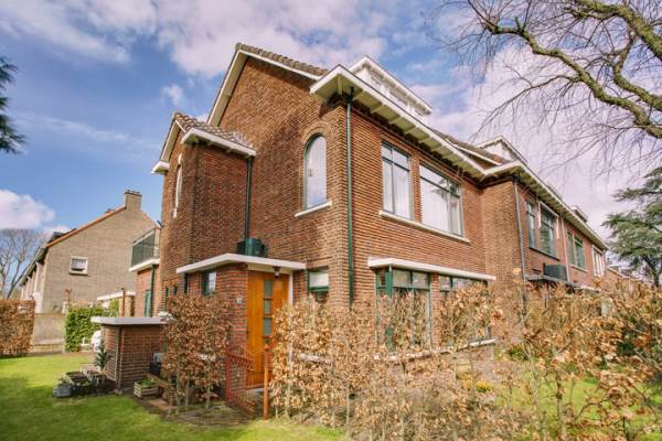 Woning Koningin Emmalaan 34 Leidschendam