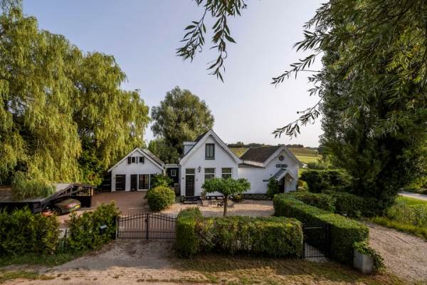 Woning Amsterdamsestraatweg 81 Naarden