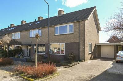 Woning Burgemeester van Trichtlaan 27 Wilnis