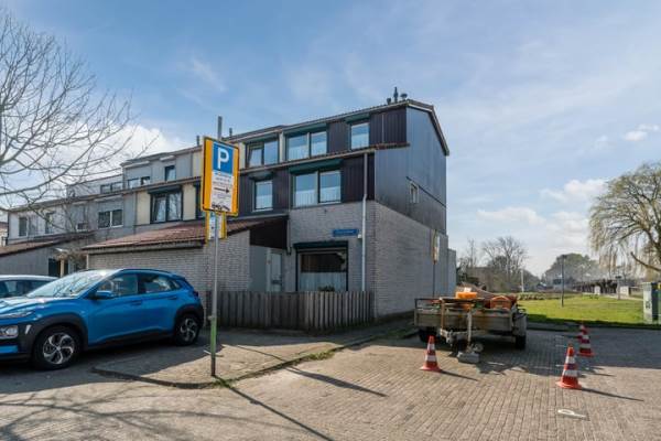 Woning Plevierhof 16 Delft