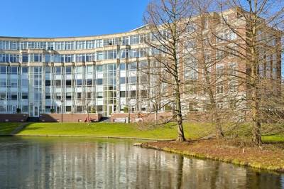 Woning Burgemeester De Monchyplein 179 Den Haag