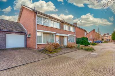 Woning Johan Evertsenstraat 22 Elsloo (LI)