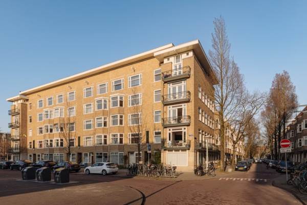 Woning Stadionplein 393 Amsterdam