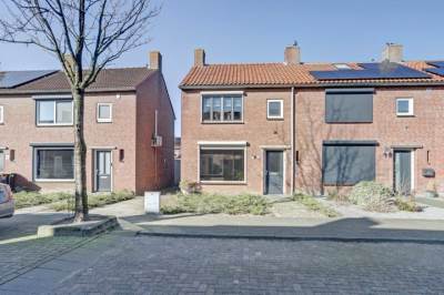 Woning Ir. de Voogtstraat 13 Geertruidenberg