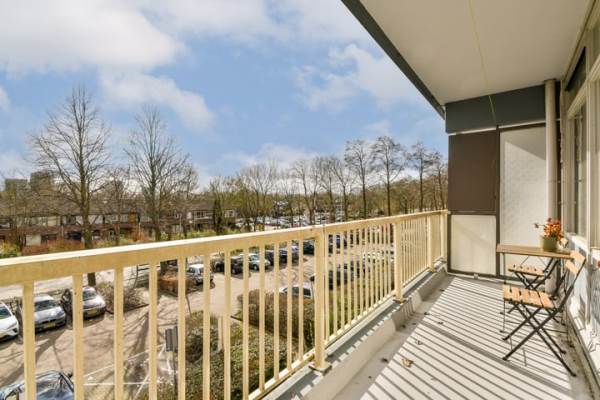 Woning Bramzeilhof 166 Amsterdam