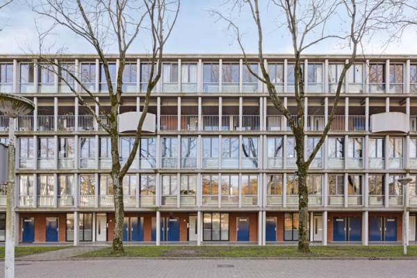 Woning Bovenover 117 Amsterdam