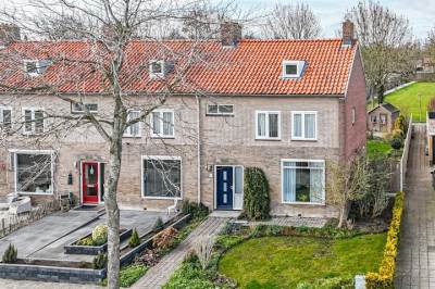 Woning St. Hubertus-plaats 11 Tollebeek