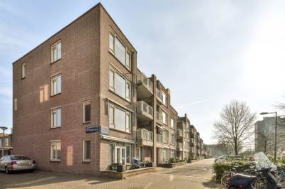 Woning Ernst Cahnsingel 43 Amsterdam