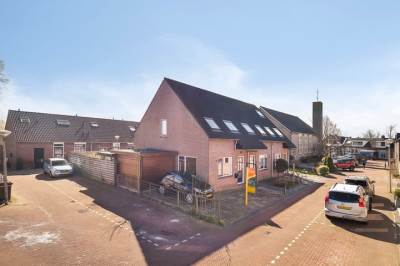 Woning Dokter van der Windhof 4 Aarlanderveen