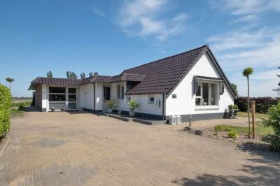 Woning Ericasestraat 8 Erica