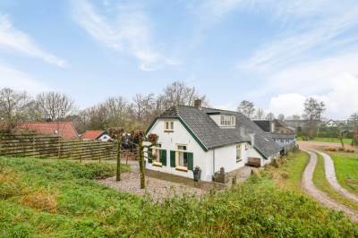 Woning Waalbandijk 32 Varik