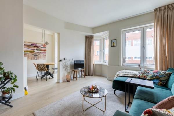 Woning James Cookstraat 182 Amsterdam