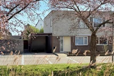 Woning den Doolaardstraat 1 Oud-Beijerland