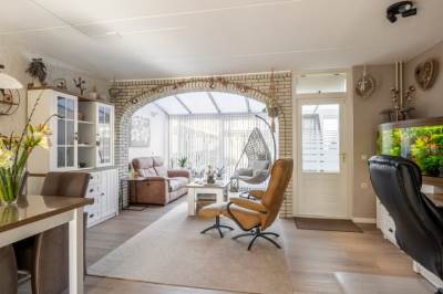 Woning van Beuningenstraat 13 Maasdijk