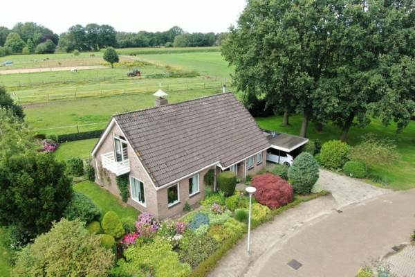 Woning Hakstee 8 Wachtum