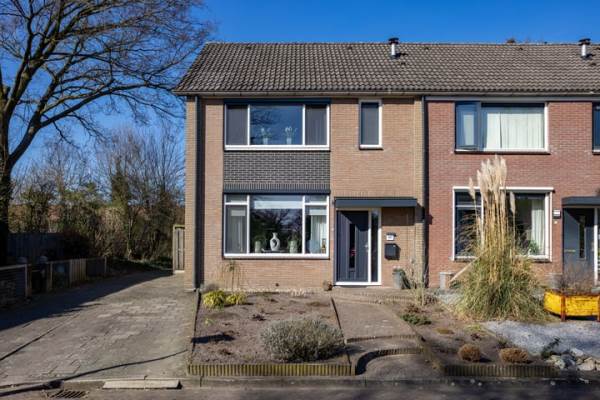 Woning Canadastraat 107 Holten