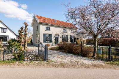 Woning Tielseweg 32 Kerk-Avezaath (Gem. Buren)