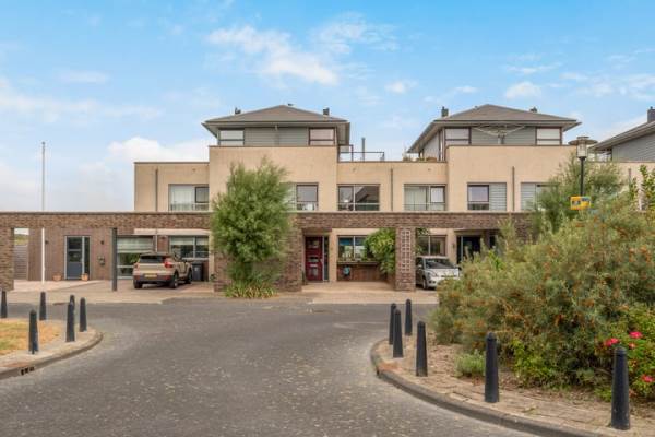 Woning Golfslag 3 Monster