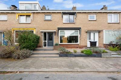 Woning Jan Luijkenhof 22 Hendrik-Ido-Ambacht