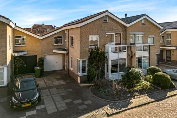 Woning Vogelkers 76 Heemskerk