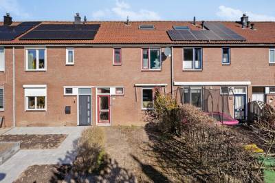Woning Van Vollenhovenstraat 15 Piershil