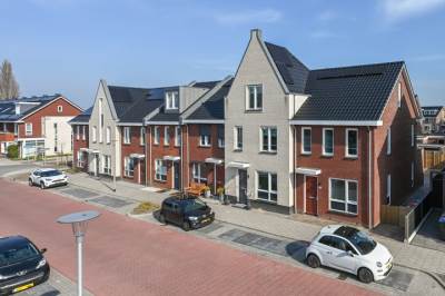 Woning Petrus Steenkampweg 26 Uithoorn