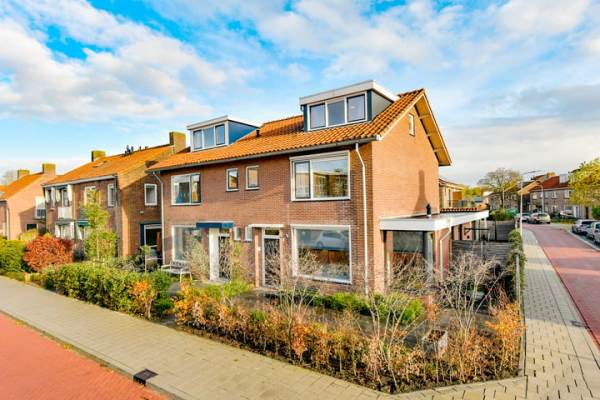 Woning Prinses Beatrixlaan 7 Ouderkerk aan de Amstel