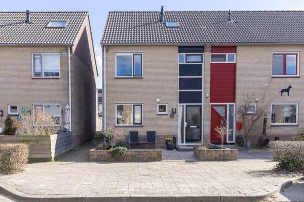 Woning Moeflonstraat 12 Almere