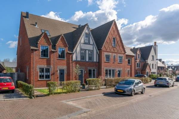 Woning Charles Brandonlaan 32 Hoofddorp