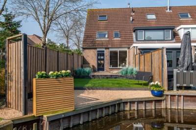 Woning Arthur van Schendelplein 87 Hillegom