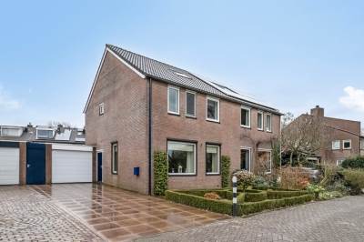Woning Bosboomplantsoen 12 Oosterhout (NB)