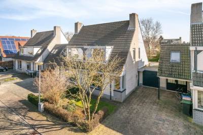 Woning Arnold van Lieropstraat 48 Steenbergen (NB)