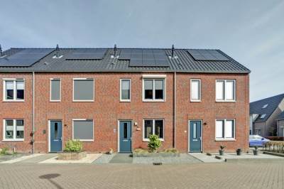 Woning Burg. Moonshof 13 Raamsdonk