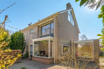Woning van Bergenstraat 56 Roden