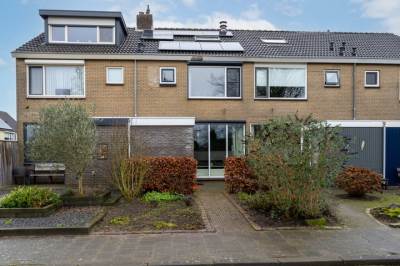 Woning Rozenlaan 7 Almkerk