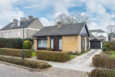 Woning Mr. L.A. Donkerstraat 5 Almkerk