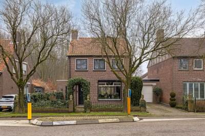 Woning Jan Willem Frisostraat 11 Moerdijk
