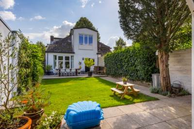 Woning Jhr. Mr. G.W. Molleruslaan 5 Apeldoorn