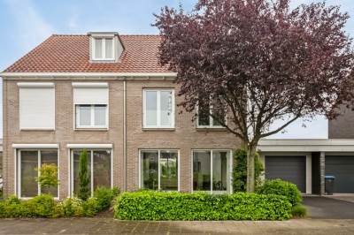 Woning Alexander de Grotestraat 9 Hulst