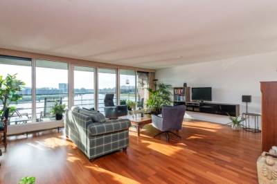 Woning Erik Pinksterblomstraat 132 Oosterhout (NB)