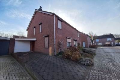 Woning Secretaris Fleischeuerstraat 5 Oirsbeek