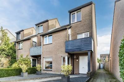 Woning Rector Buijselstraat 4 Rijen