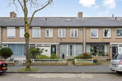Woning Anthonie van Dijckstraat 23 Roosendaal