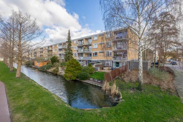 Woning Justus van Effenlaan 14 Waddinxveen