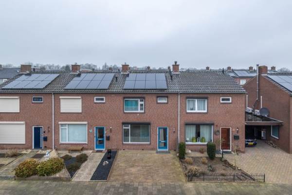 Woning Professor Wöbelstraat 7 's-Heerenberg