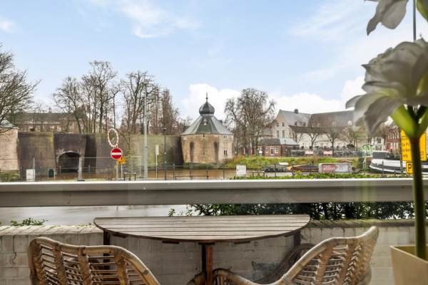 Woning Adriaan van Bergenstraat 2 Breda