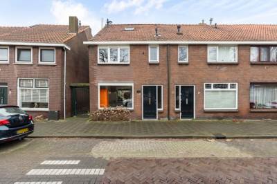 Woning Adolph van Nassaustraat 30 Zwijndrecht